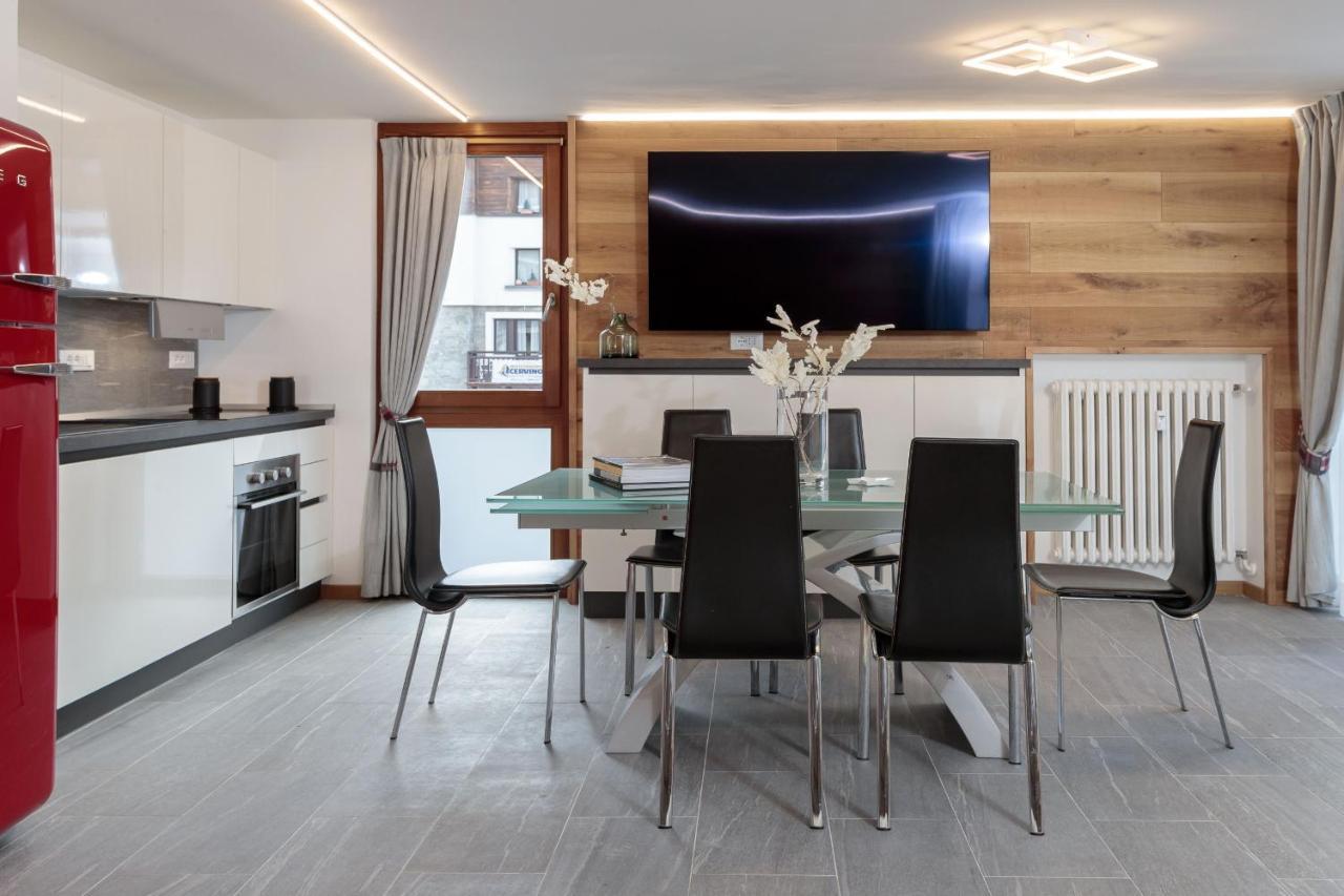 Hellochalet: The One - Luxe Alpine Retreat with Home Theatre & Spa Breuil-Cervinia Exterior photo